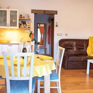 Brneti & Medicinal Botanical Garden Appartement Pazin